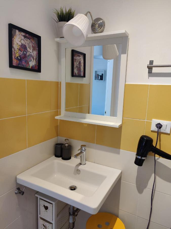 Le Stanze Di Adele Bed & Breakfast LʼAquila Exterior foto