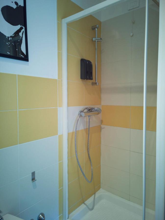 Le Stanze Di Adele Bed & Breakfast LʼAquila Exterior foto