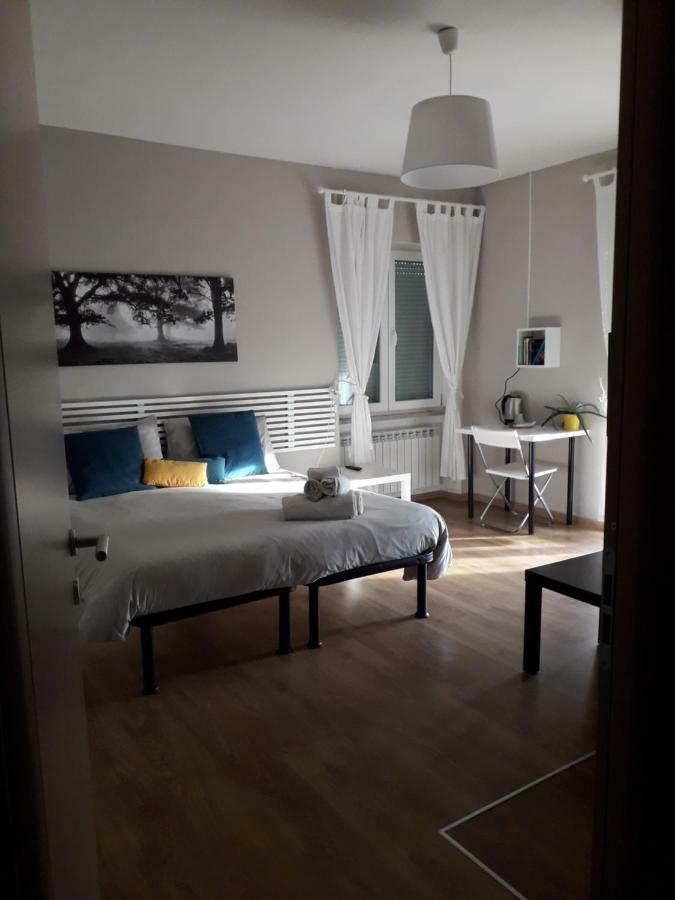 Le Stanze Di Adele Bed & Breakfast LʼAquila Exterior foto